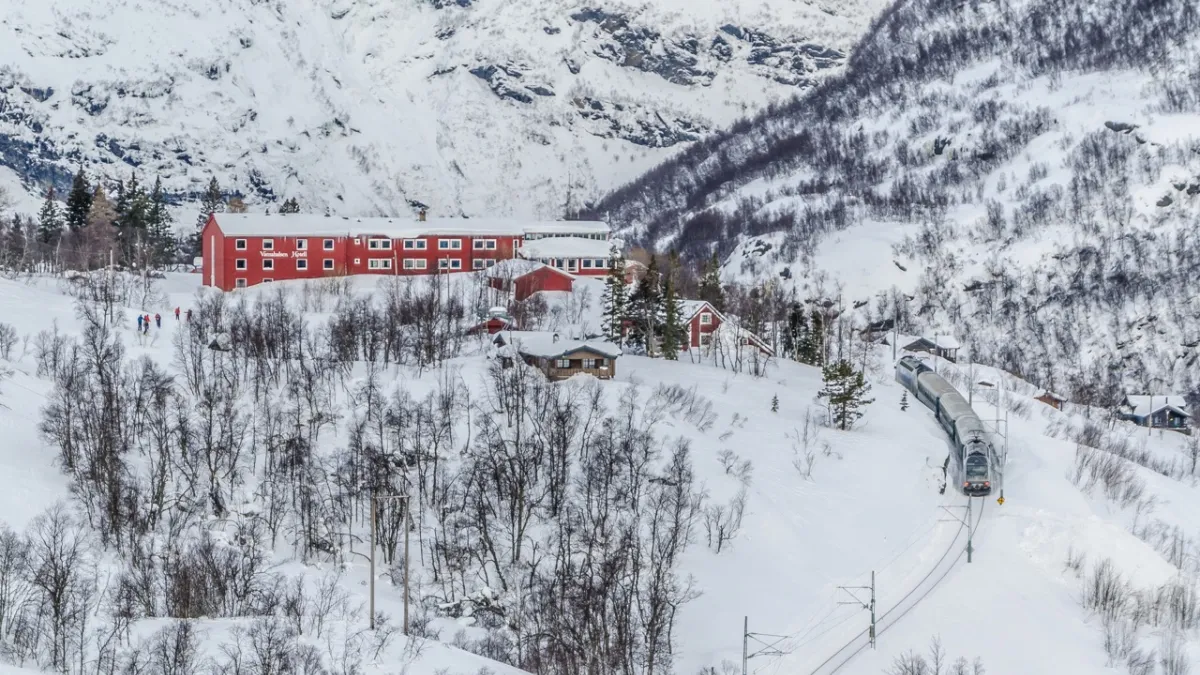 Vatnahalsen hotell og flåmsbanen vinter